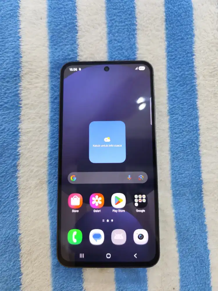 Hp Second Samsung Galaxy S24 FE 5G Ram 8/256GB Resmi SEIN Mulus