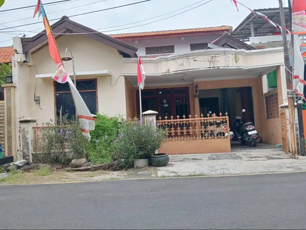 Akses jalan 2 mobil bebas banjir disewakan bisa utk Hunian dan Kantor