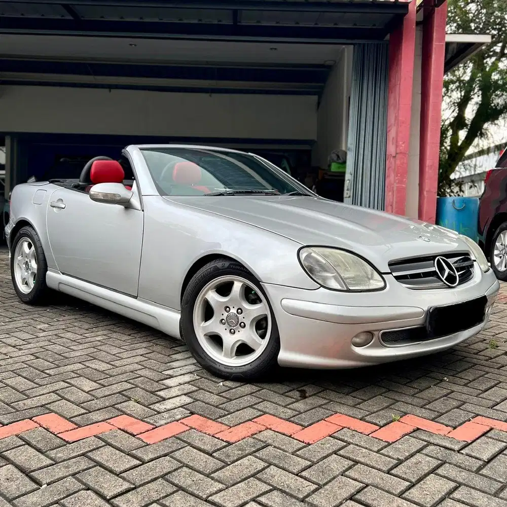 Mercedes Benz Mercy SLK230K 2000 siap pakai