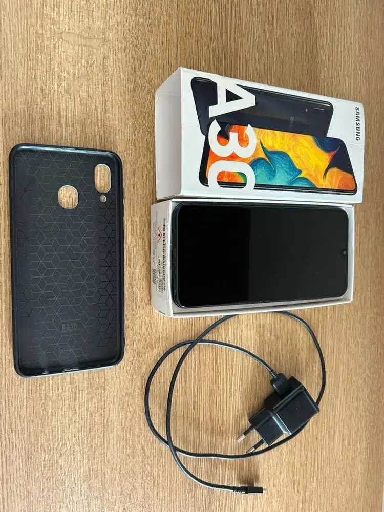Samsung A30 4/64Gb