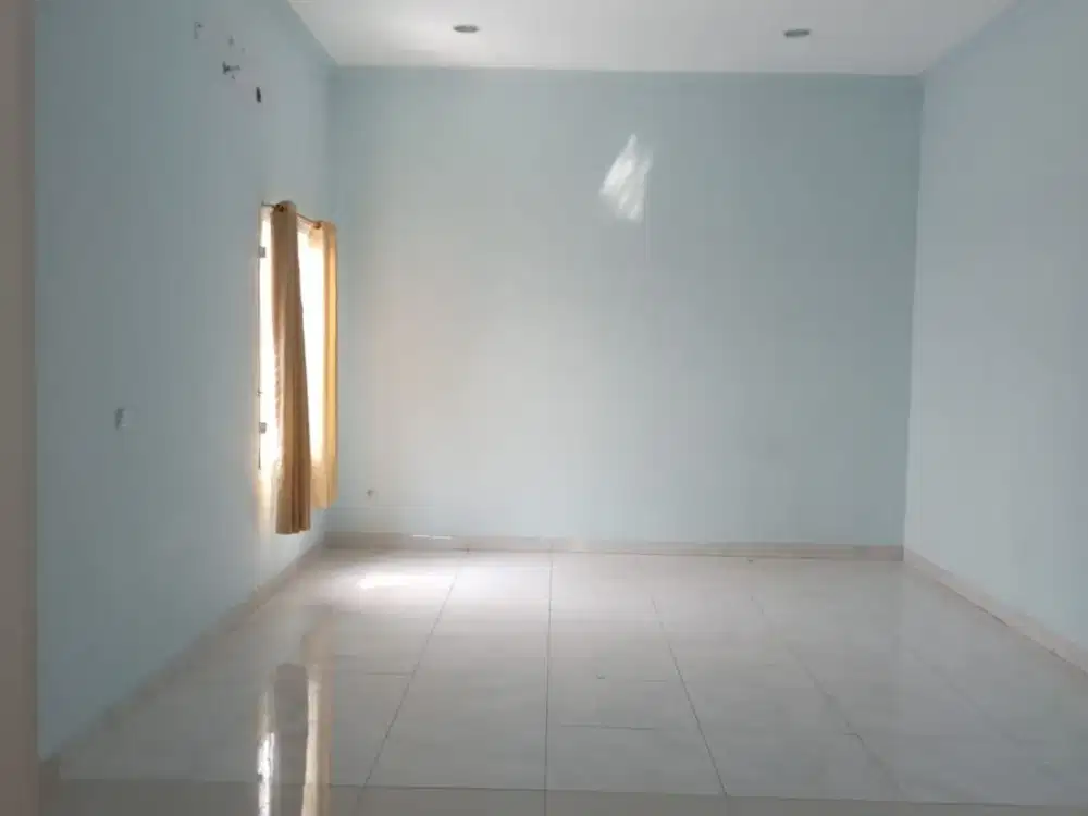 P Yul Dijual Cepat Rumah 6X18 Amerika Latin di Green Lake City