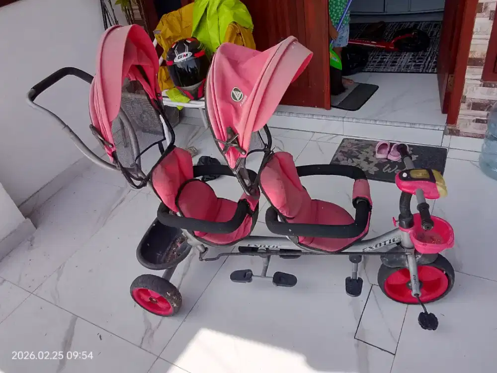 Dijual sepeda untuk balita double