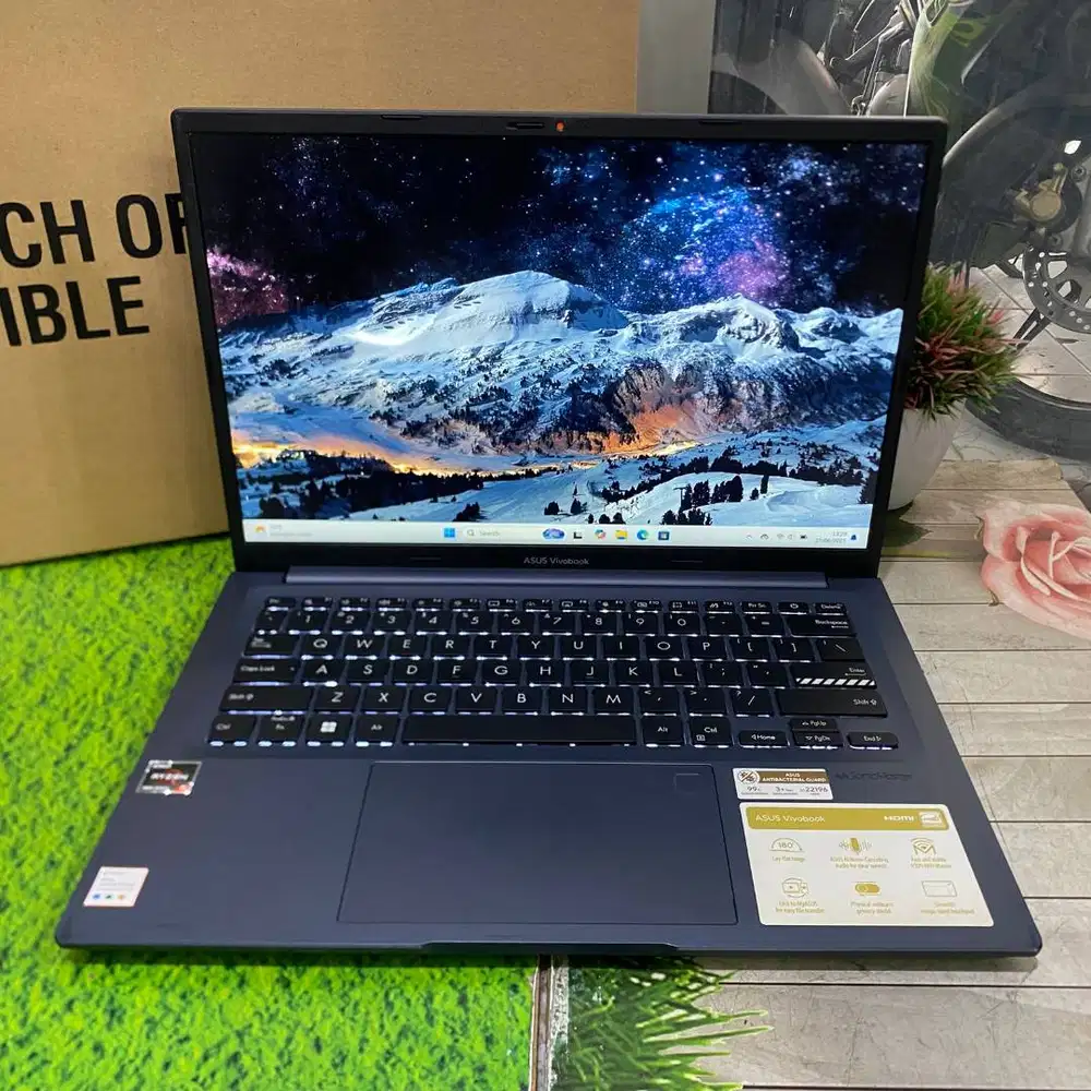 Asus Vivobook M1403Q Ryzen 5-5600H RAM 8GB SSD 512GB 14FHD Windows 11