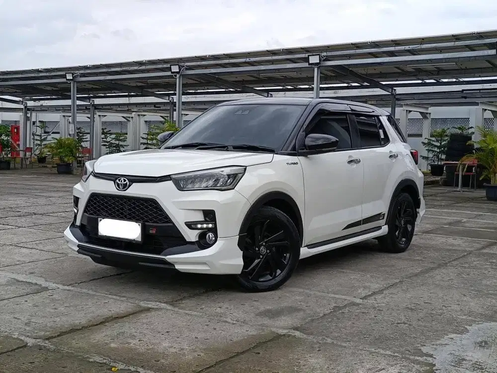 Raize GR Sport Two tone TSS 1.0 AT 2022