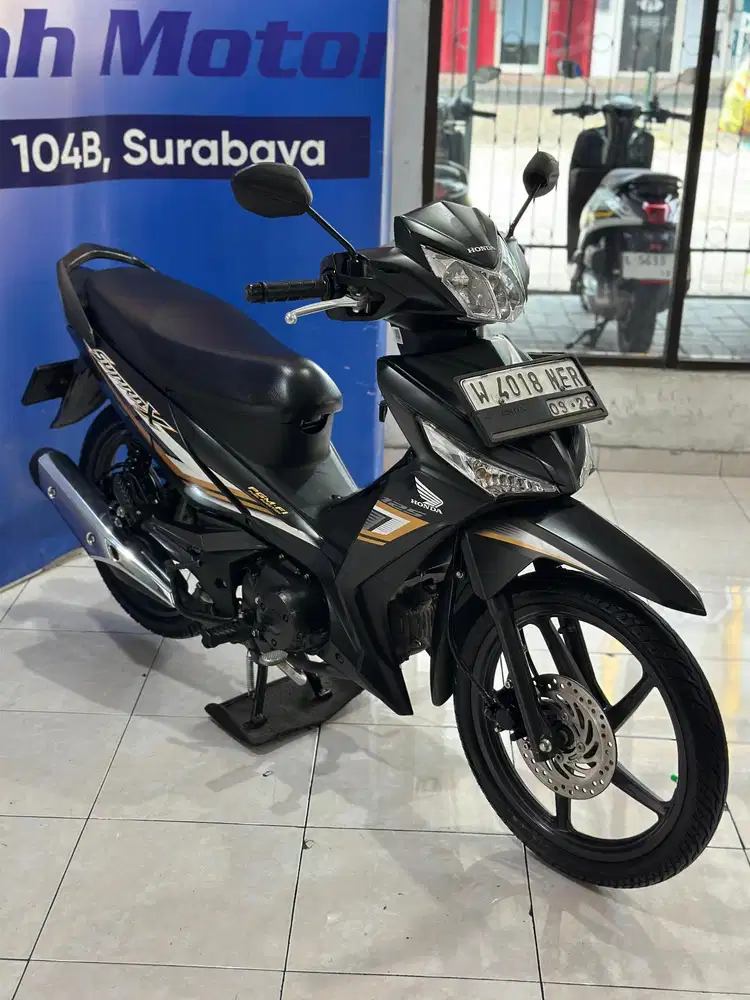 Honda Supra X Fi 125cc Th. 2023 Km 7Rb Anugerah Motor Pucang
