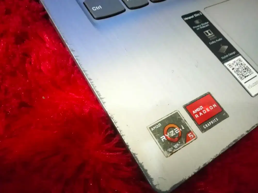 Lenovo ip slim3/AMD RYZEN 5-4500/RAM 8gb/SSD512gb /vga AMD RADEON