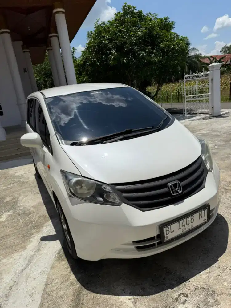 Mobil pemakaian pribadi dari Baru satu nma