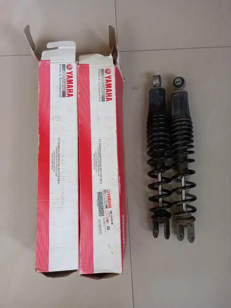 Shockbreaker Belakang Yamaha Nmax 2016 Ori Copotan Sepasang