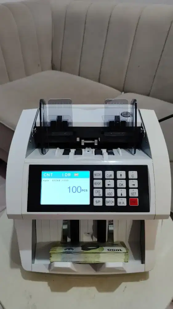 mesin hitung uang