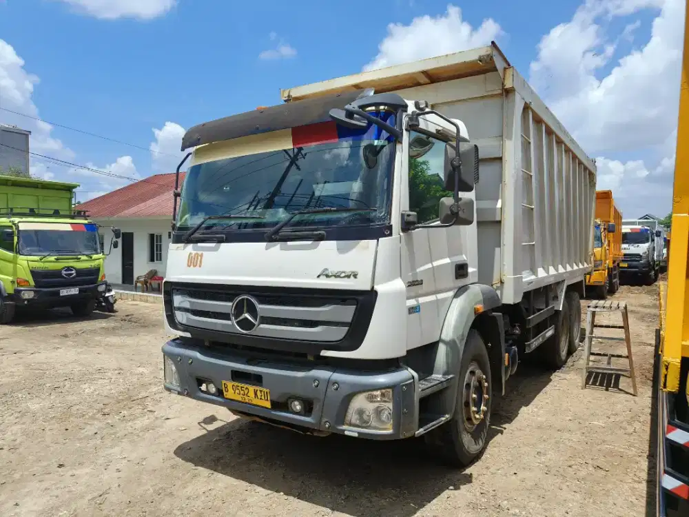 DUMPTRUK MERCY AXOR 2528 TAHUN 2023/2024