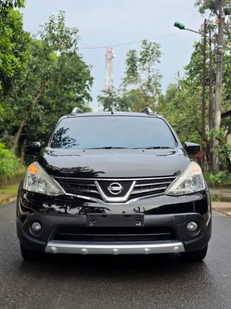 Nissan Grand Livina X-Gear AT 2016 Low Km Asli