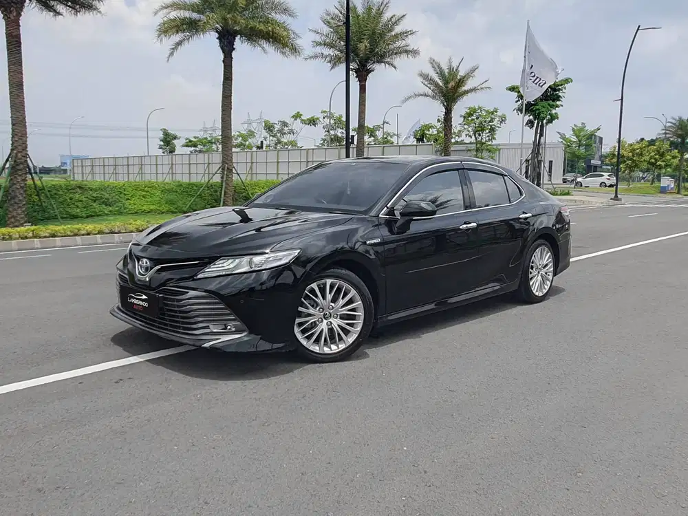 TOYOTA CAMRY HYBRID 2.5L FACELIFT 2020