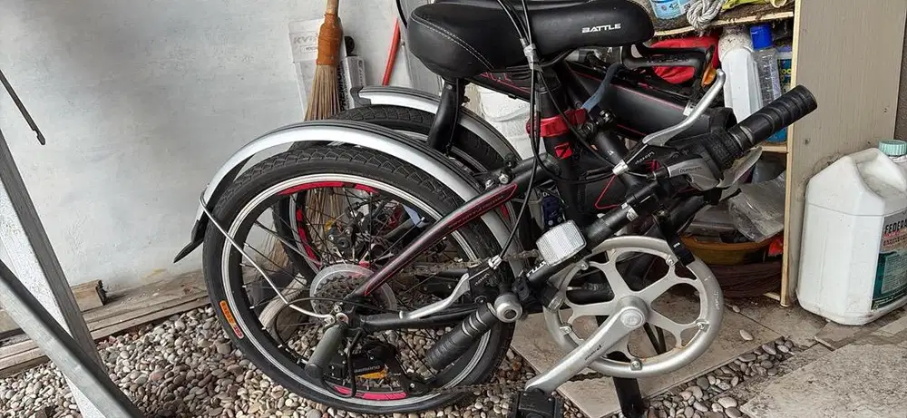 Dijual cepat sepeda lipat Xiaomi Battle E300