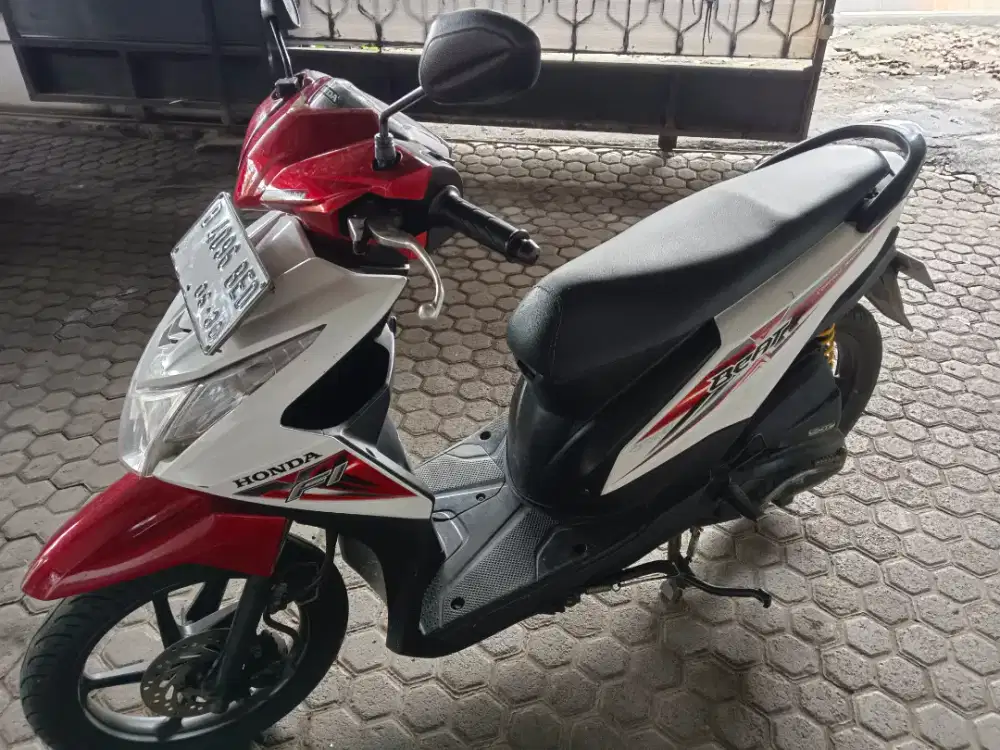 honda beat 2016 putih merah