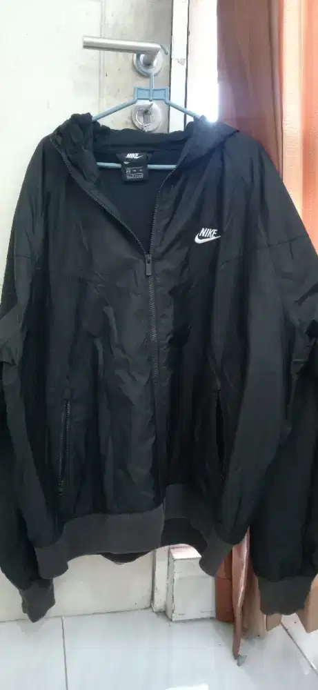 Jaket parasut sporty nike original