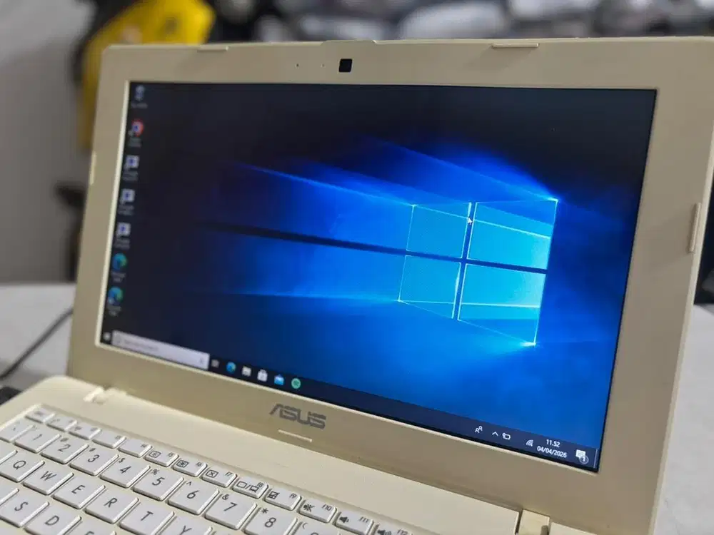 Laptop ASUS X200CA Second
