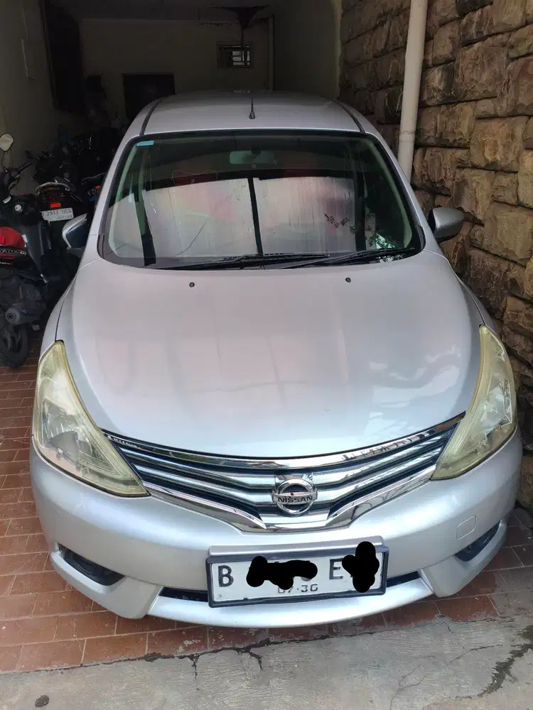 Nissan Grand livina 2015 Bensin