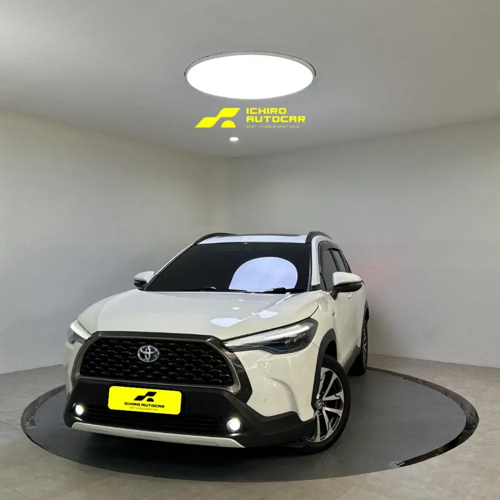 TOYOTA COROLLA CROSS HYBRID CVT AT 2021