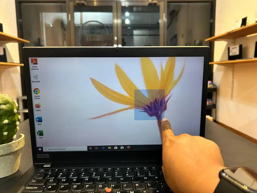 LENOVO THINKPAD T490S//CORE i7-8665U//RAM 32 GB//TOUCHSCREEN