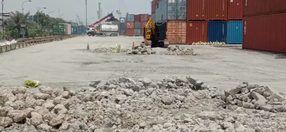 Split sirtu sirdam makadam abu batu basecourse pasir pasang