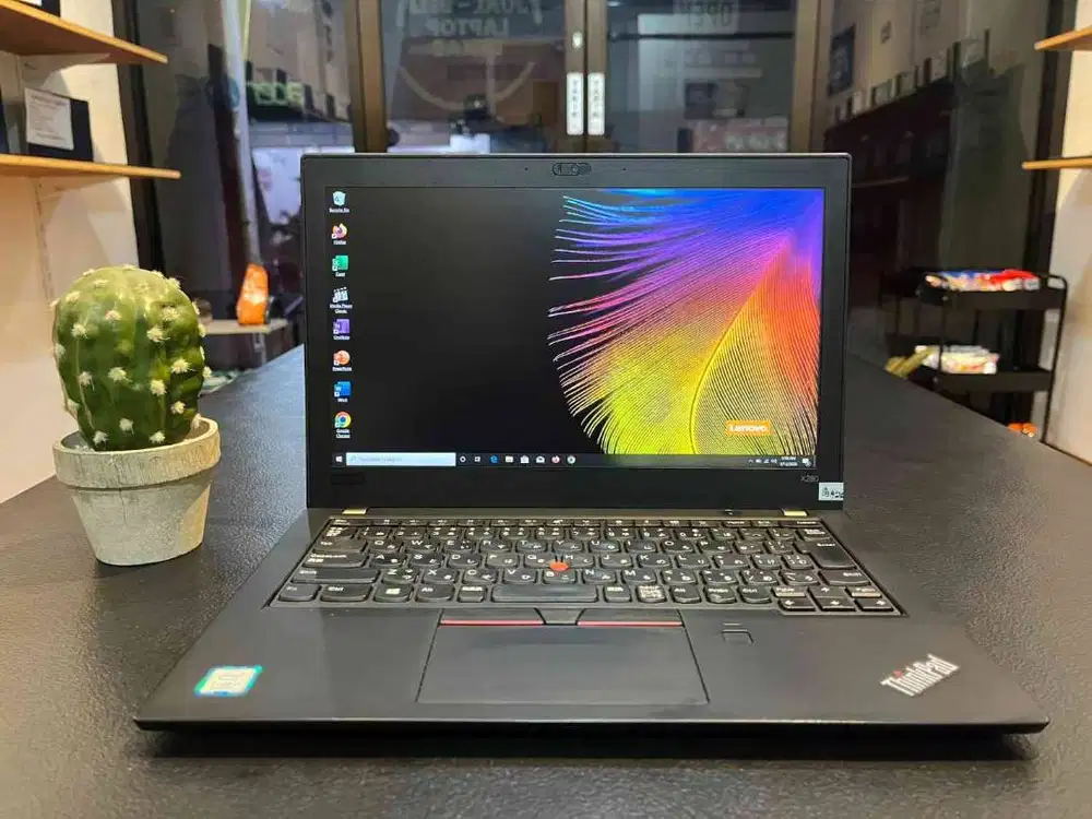 LENOVO THINKPAD T460//CORE i7-6600U//KEY BACKLIT