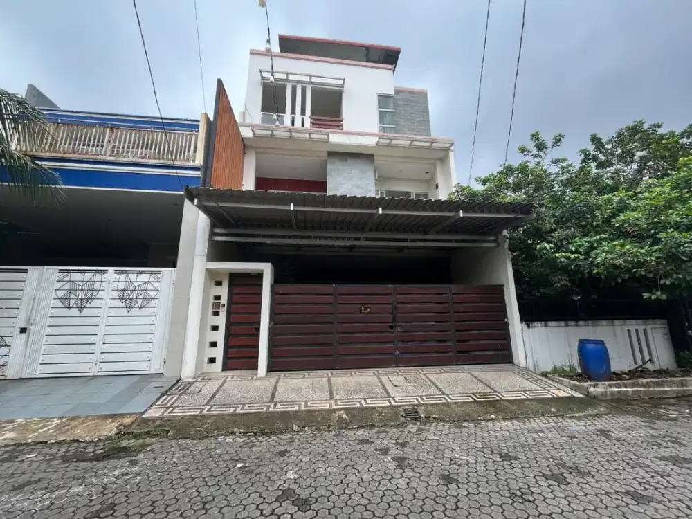 DIJUAL RUMAH SUPER MEWAH TAMAN ROYAL CLUSTER CENDANA TANGERANG