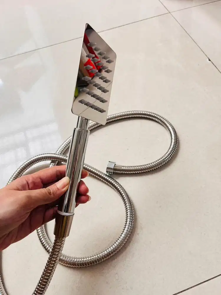 Shower kecil stainless