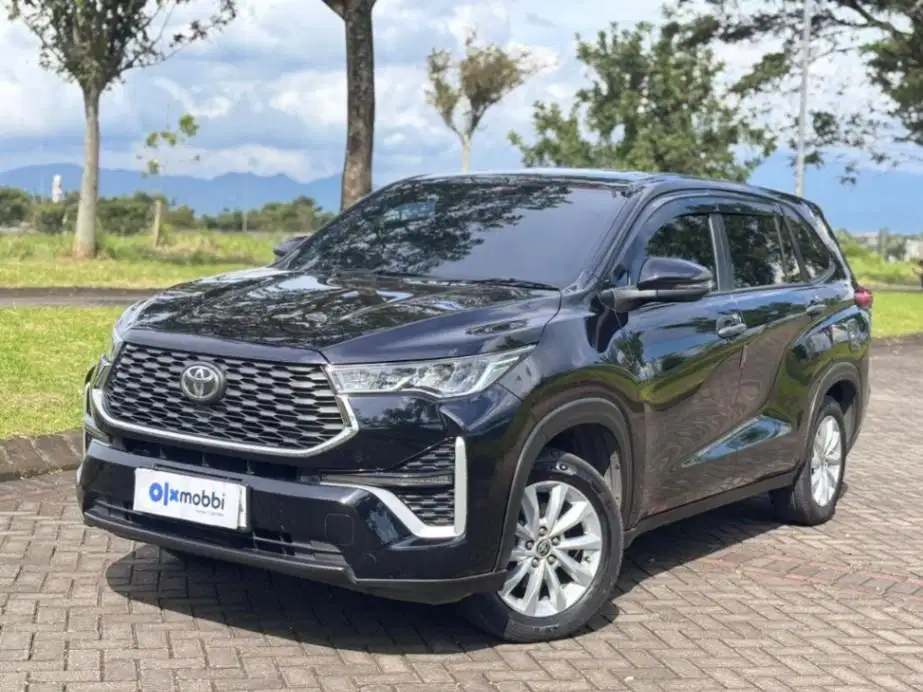 Toyota Kijang Innova 2.0 Zenix V CVT Bensin OTOMATIS 2022 LITA