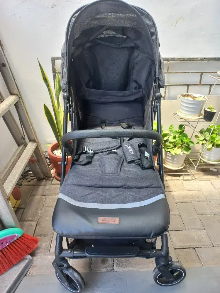 Stroller Pliko Qube like new