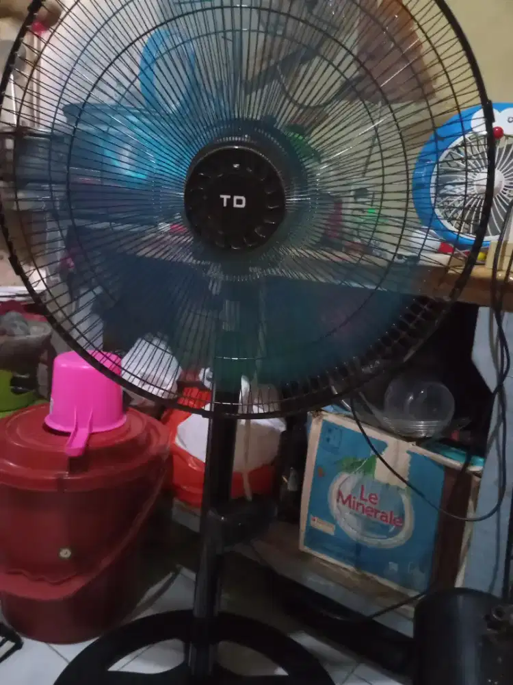 Di jual kipas anggin Merek TD. Gak ada minus ya.