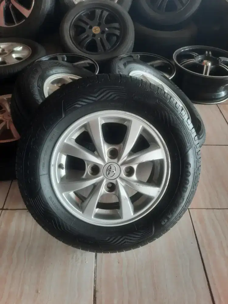 Velg oem all new avanza r14 pcd 114,3