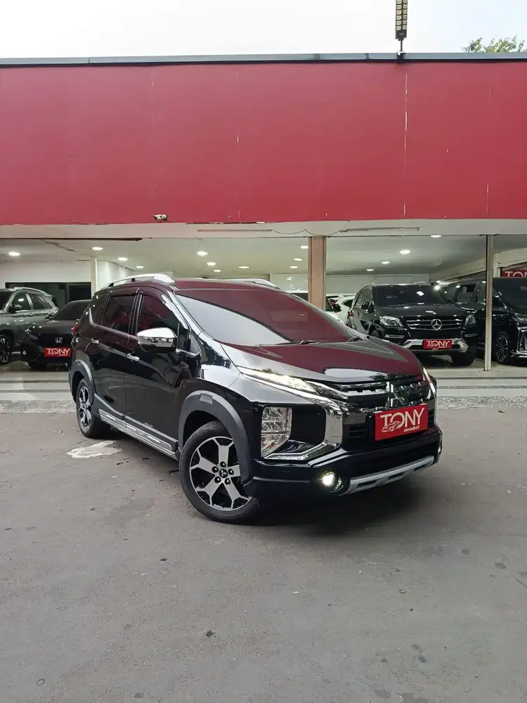 Mitsubishi Xpander Cross Manual 2021 Hitam