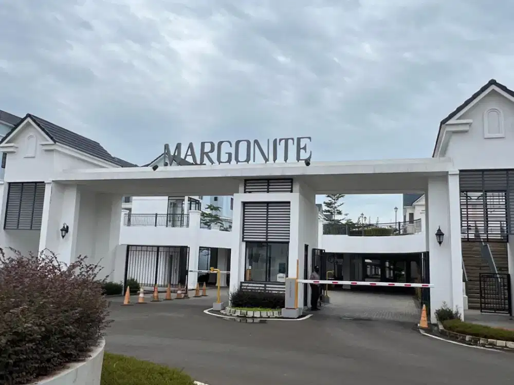 Rumah Kondisi Baru 3 Lantai Di Cluster Margonite Lavon 2 Tangerang Harga Masih Bisa Nego