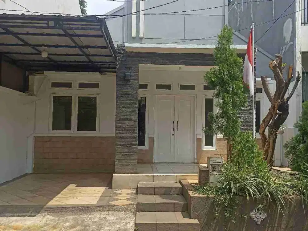 Rumah disewakan di Persada Kemala seberang galaxy Bekasi