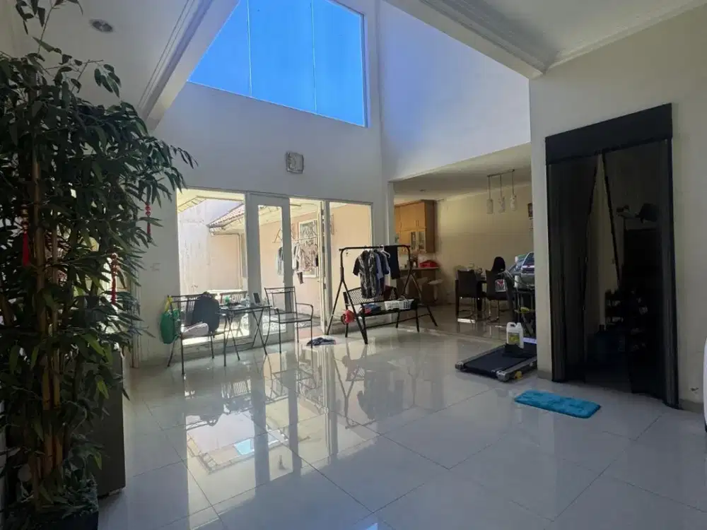 Rumah Hadap Selatan Sutera Sitara, Alam Sutera Tangerang Selatan