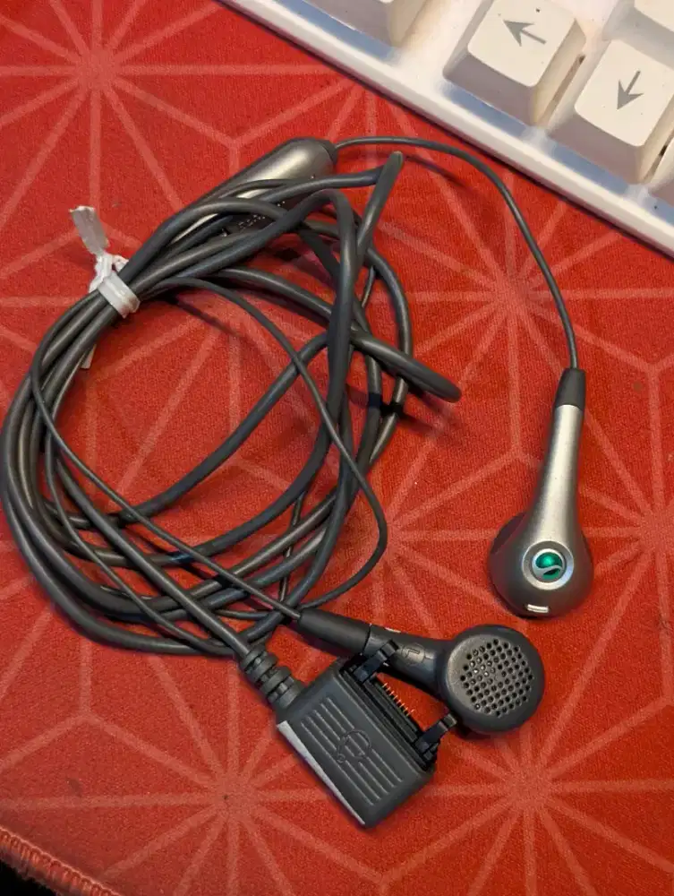 Headset Earphone From Sony Ericsson