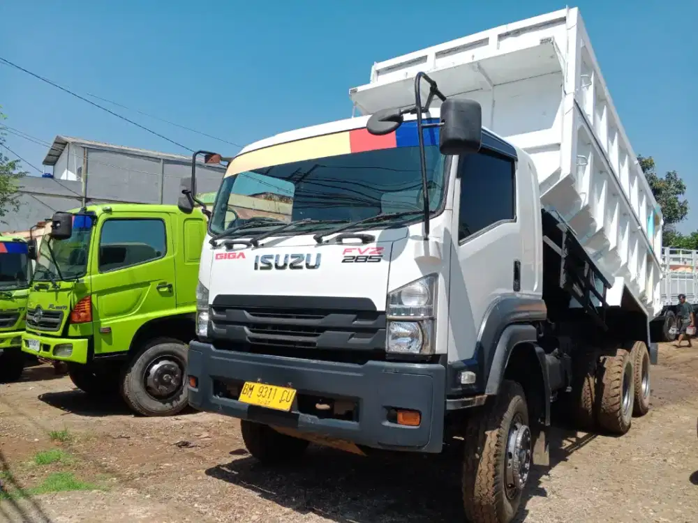 DUMPTRUK ISUZU GIGA FVZ 285 TAHUN 2021
