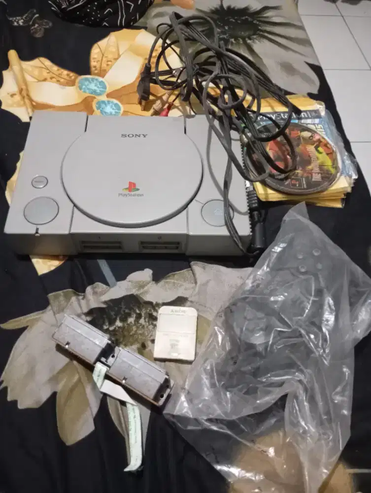 Console PS 1 kotak