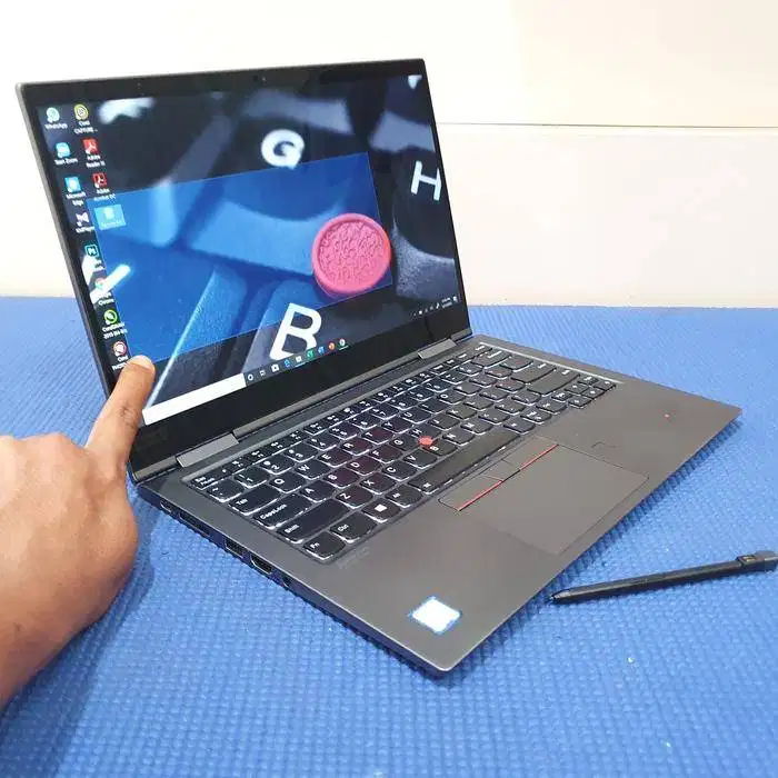ThinkPad X1 Yoga i7– Tipis, Ringan, Touchscreen & Flip