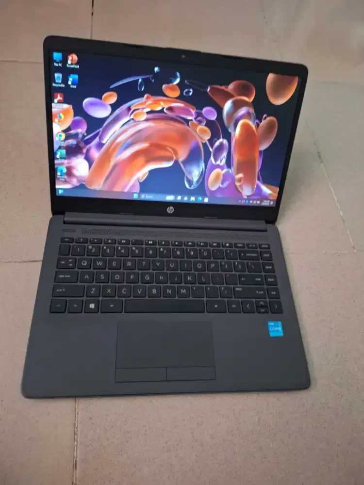 Bismillah dijual laptop hp core i3 gen 11