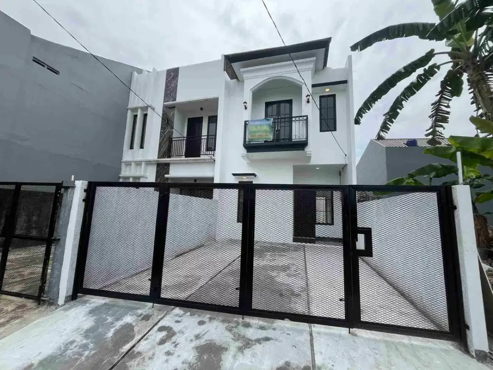 Dijual Rumah 2 lantai siap huni. Deket Pemda Cibinong