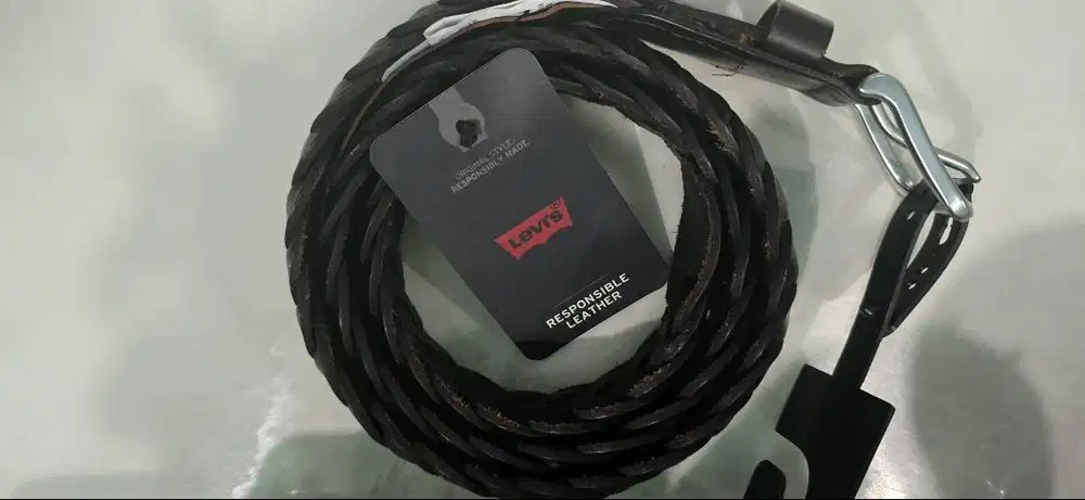 Levi's Men's Leather Braided Belt