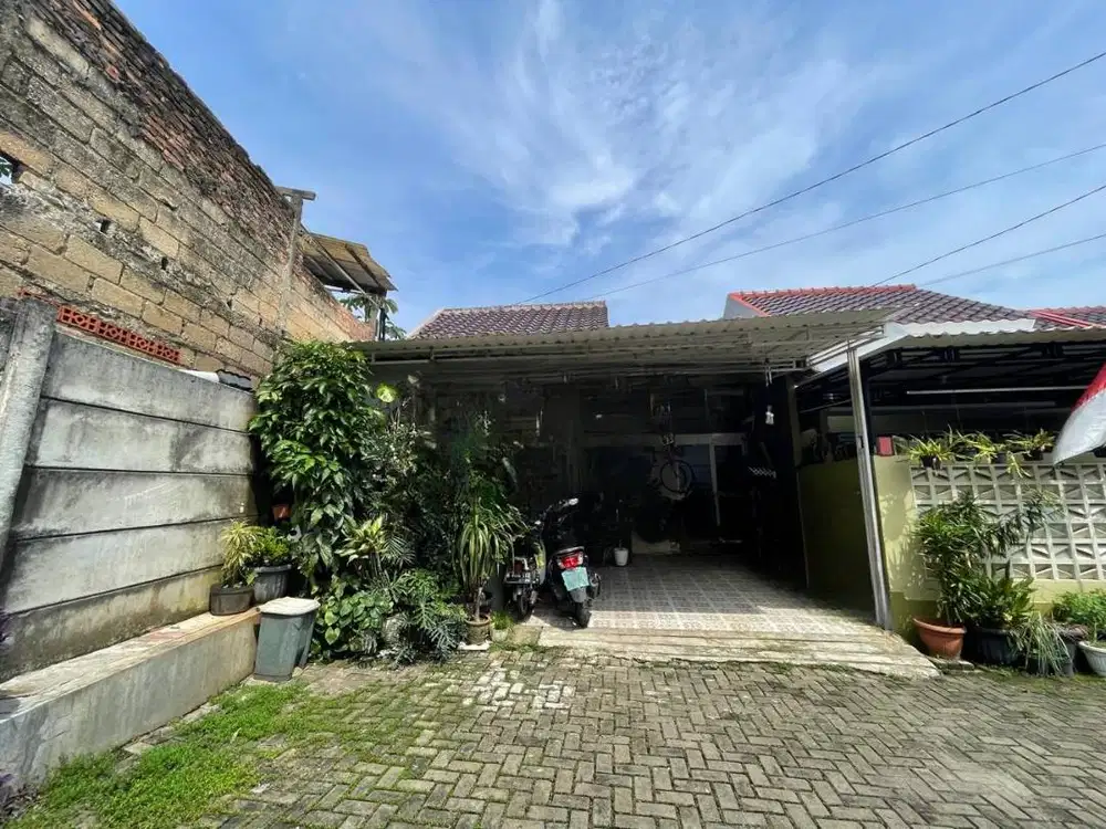 Rumah siap huni lokasi strategis di mampang pancoran mas, Depok