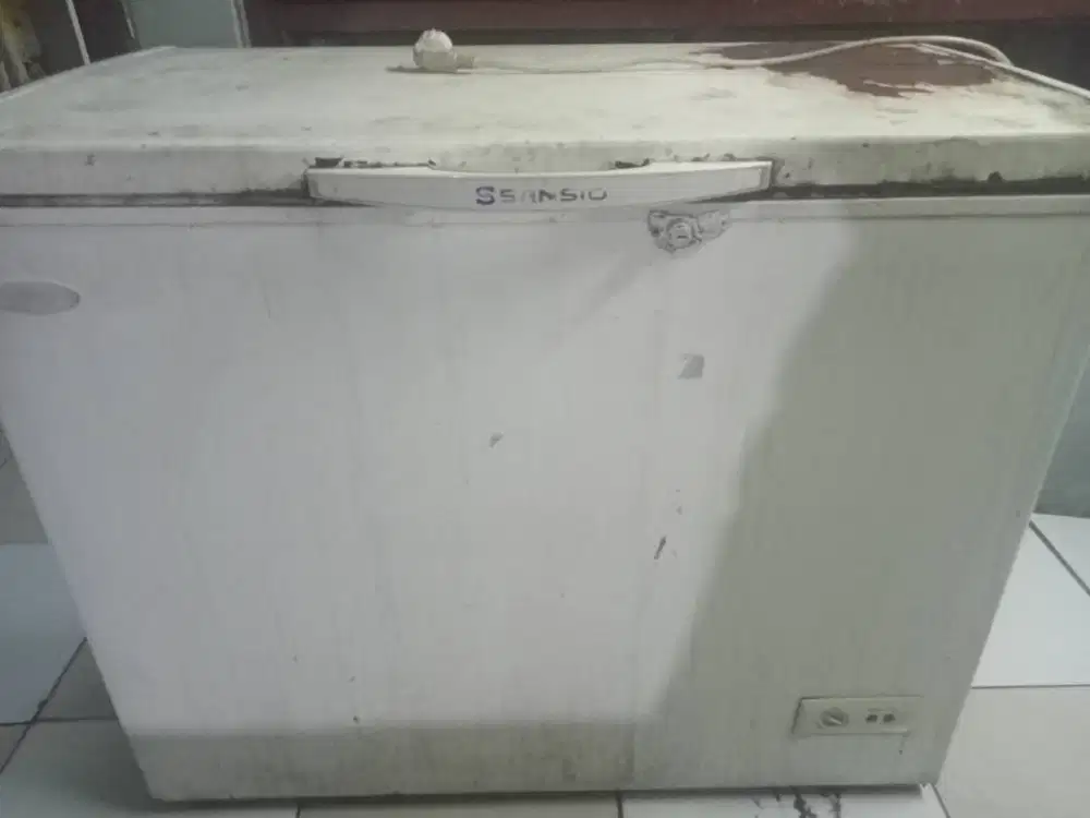 Freezer Merk Sansio 200 Liter