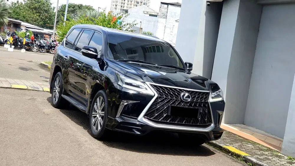 [ LOW KM 40RB AN ] Lexus LX570 LX 570 Sport 4x4 V8 AT 2016/2017