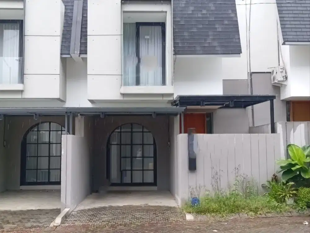 Dijual Villa Modern Elegan 2Lt Full Furnish Ada Area Jemur Siap Huni View Pegunungan Akses Mudah ke Banyak Wisata di Kingspark 8 Junrejo
