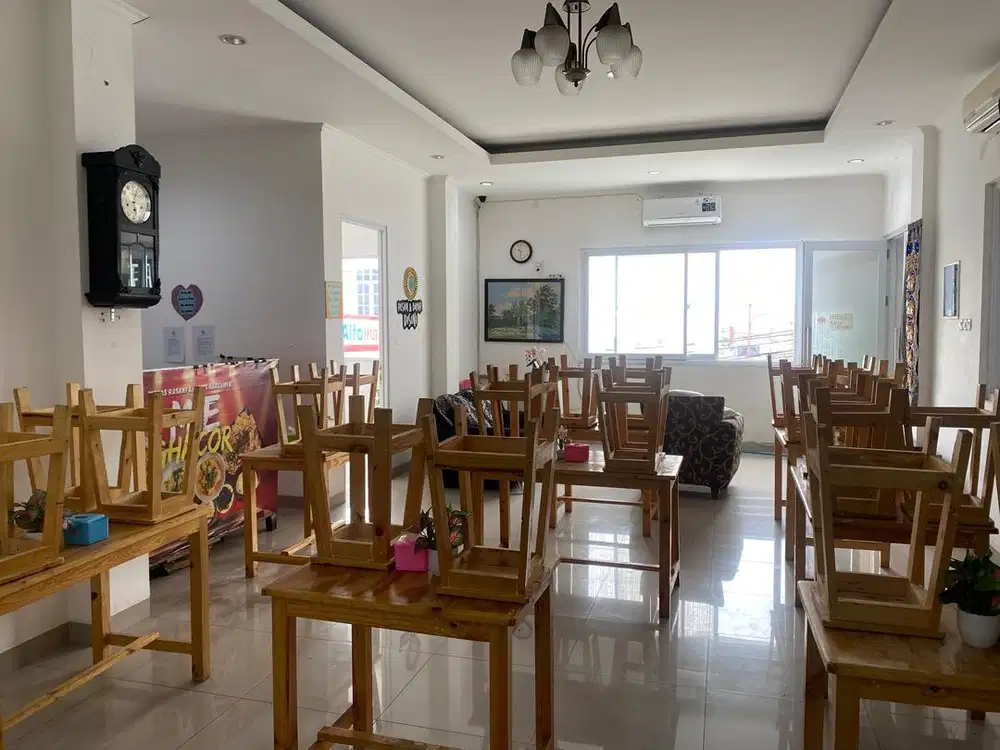 Disewakan Ruko / Tempat Usaha Strategis – Siap Pakai