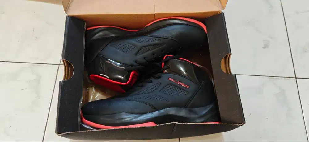 sepatu basket BALLERBRO BB1 HITAM - ukuran 43