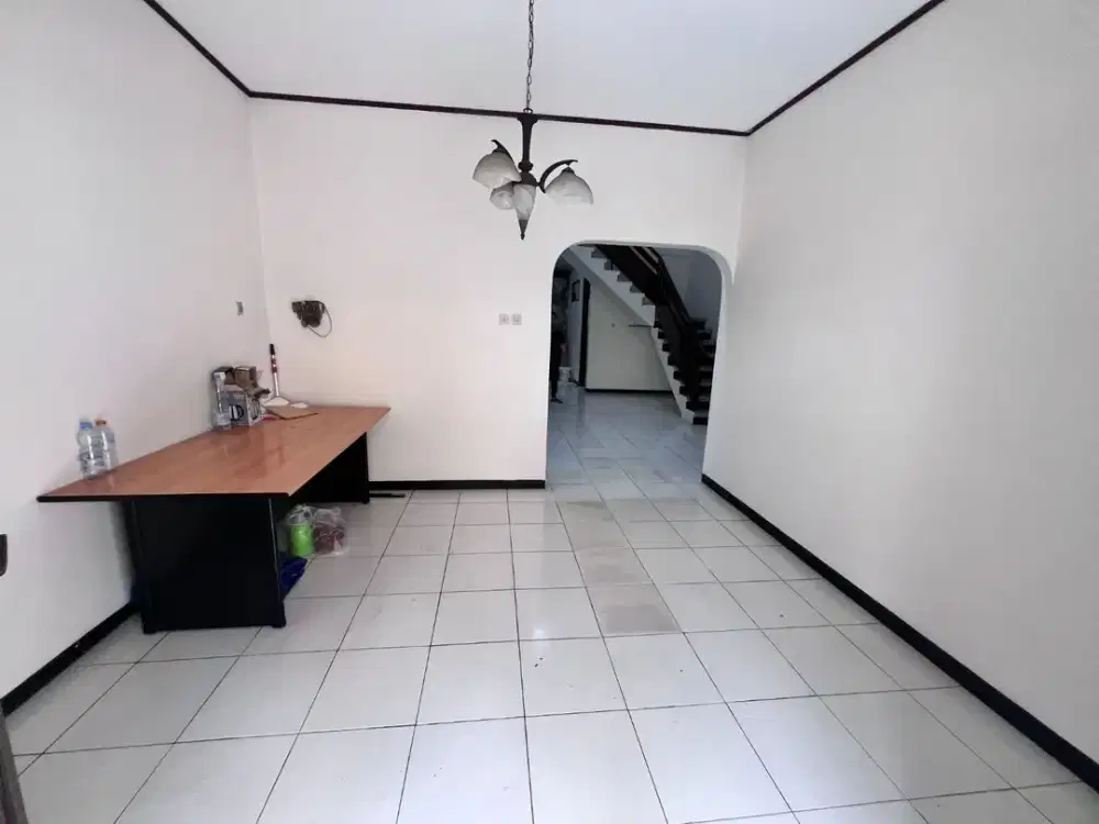 Disewakan rumah di tanjung duren jakarta barat