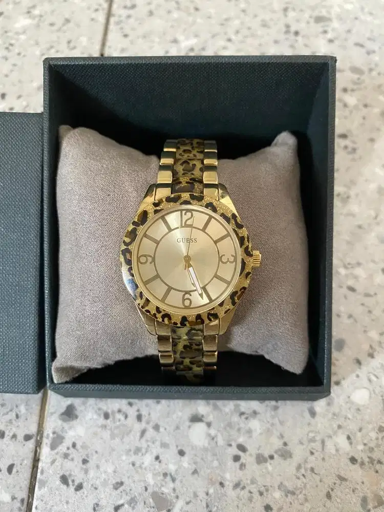 Jam tangan guess